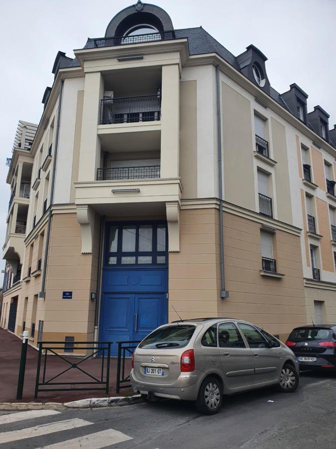 Le Baron Apartamento Le Blanc-Mesnil Exterior foto